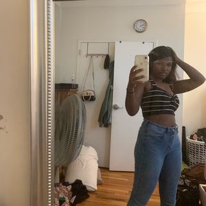 Meet your Posher, Simone